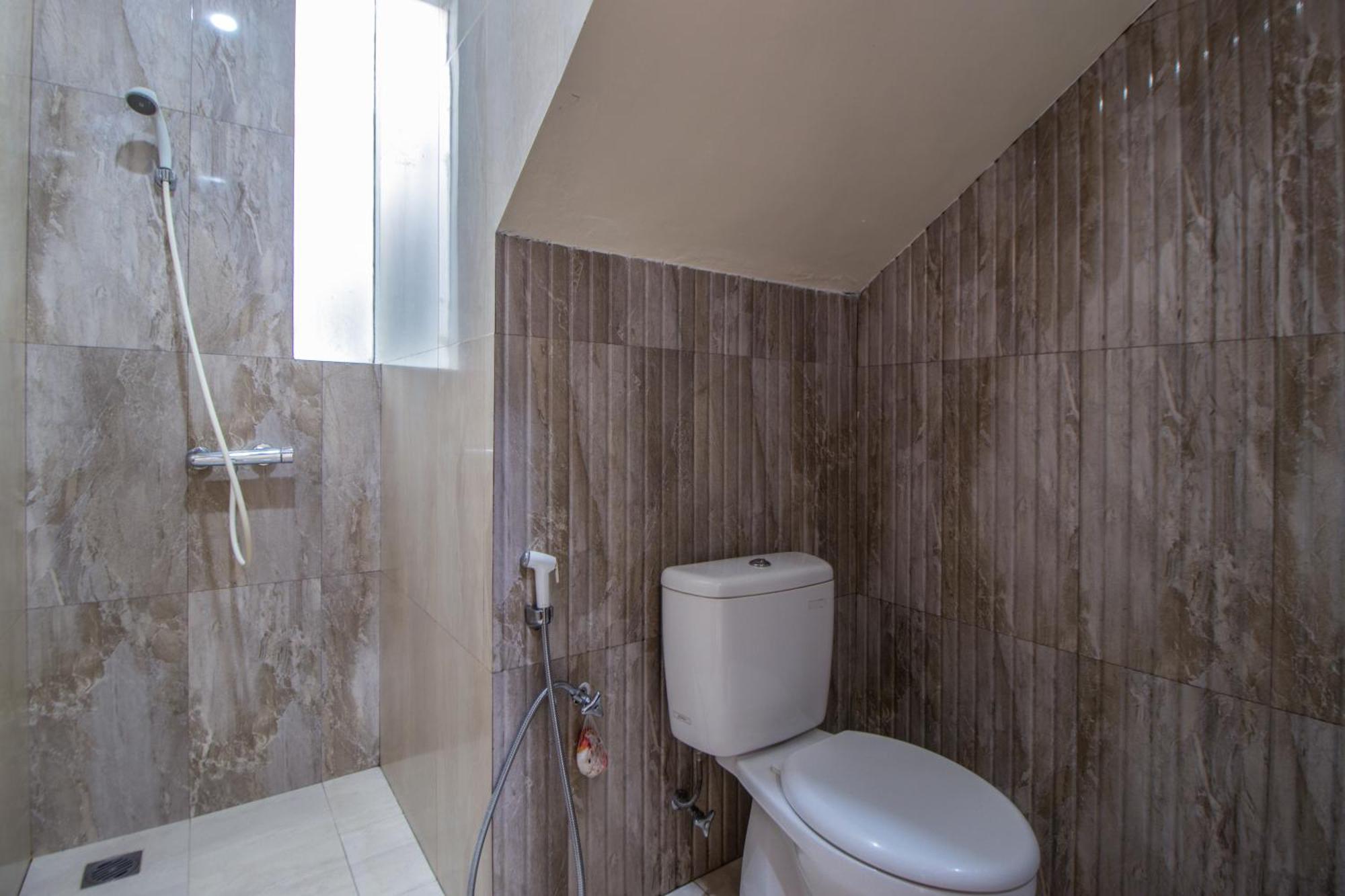 Family Only With Private Pool & Hill View- De Reiz Dago Syariah 3br Bandung