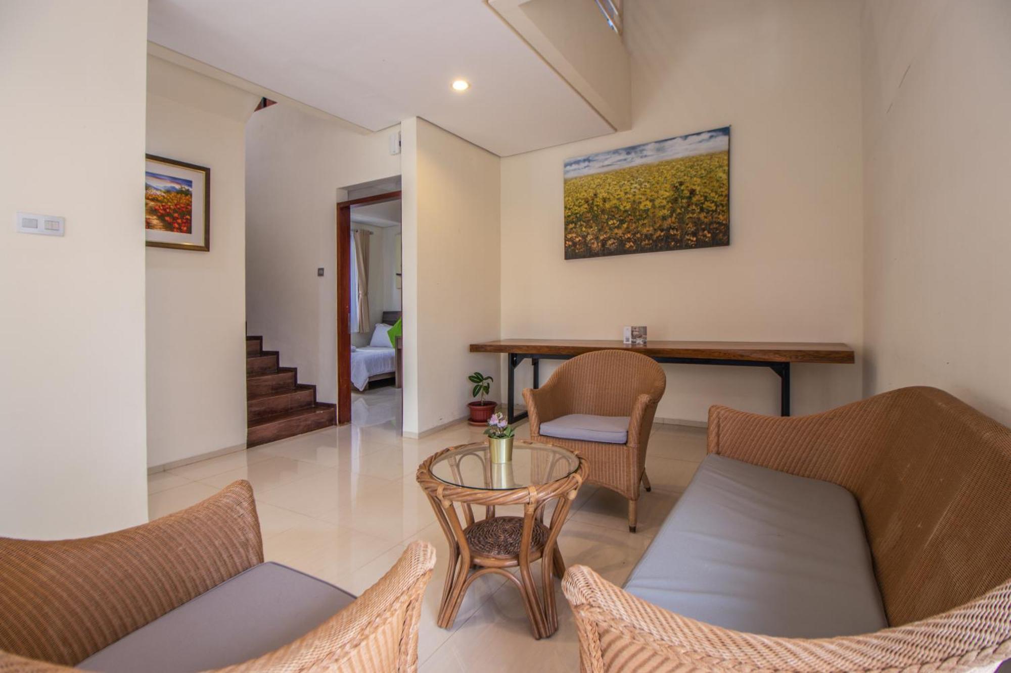 Family Only With Private Pool & Hill View- De Reiz Dago Syariah 3br Villa *